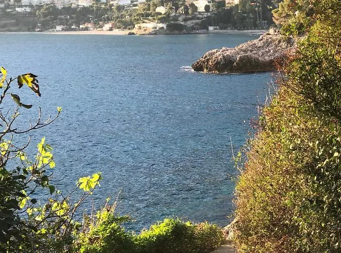 Les Lilas Aparthotel