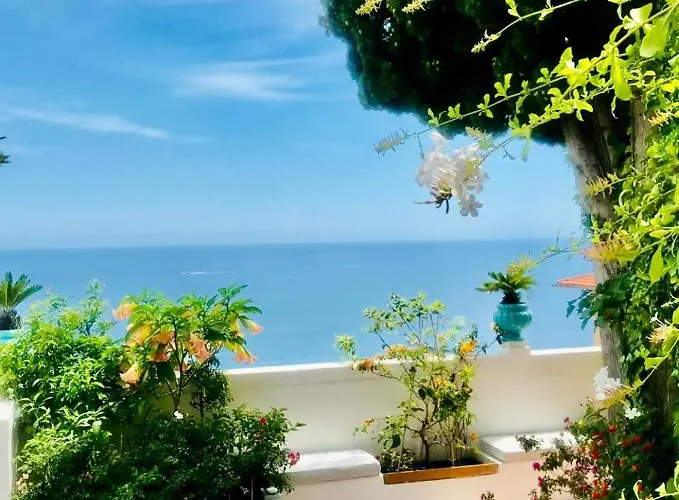 Les Lilas 4* Roccabruna