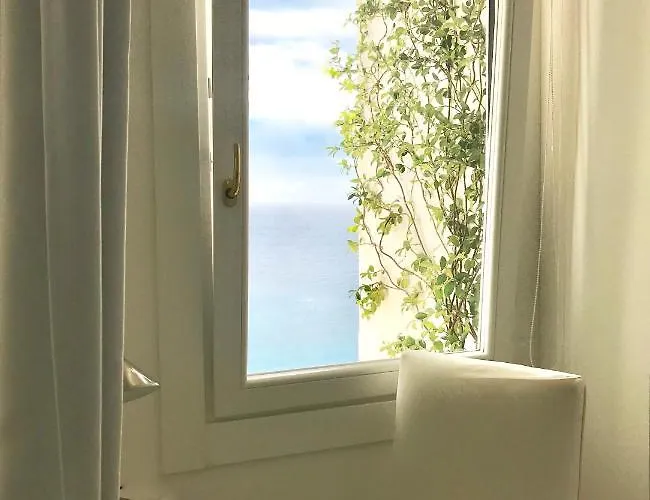 Les Lilas 4* Roccabruna